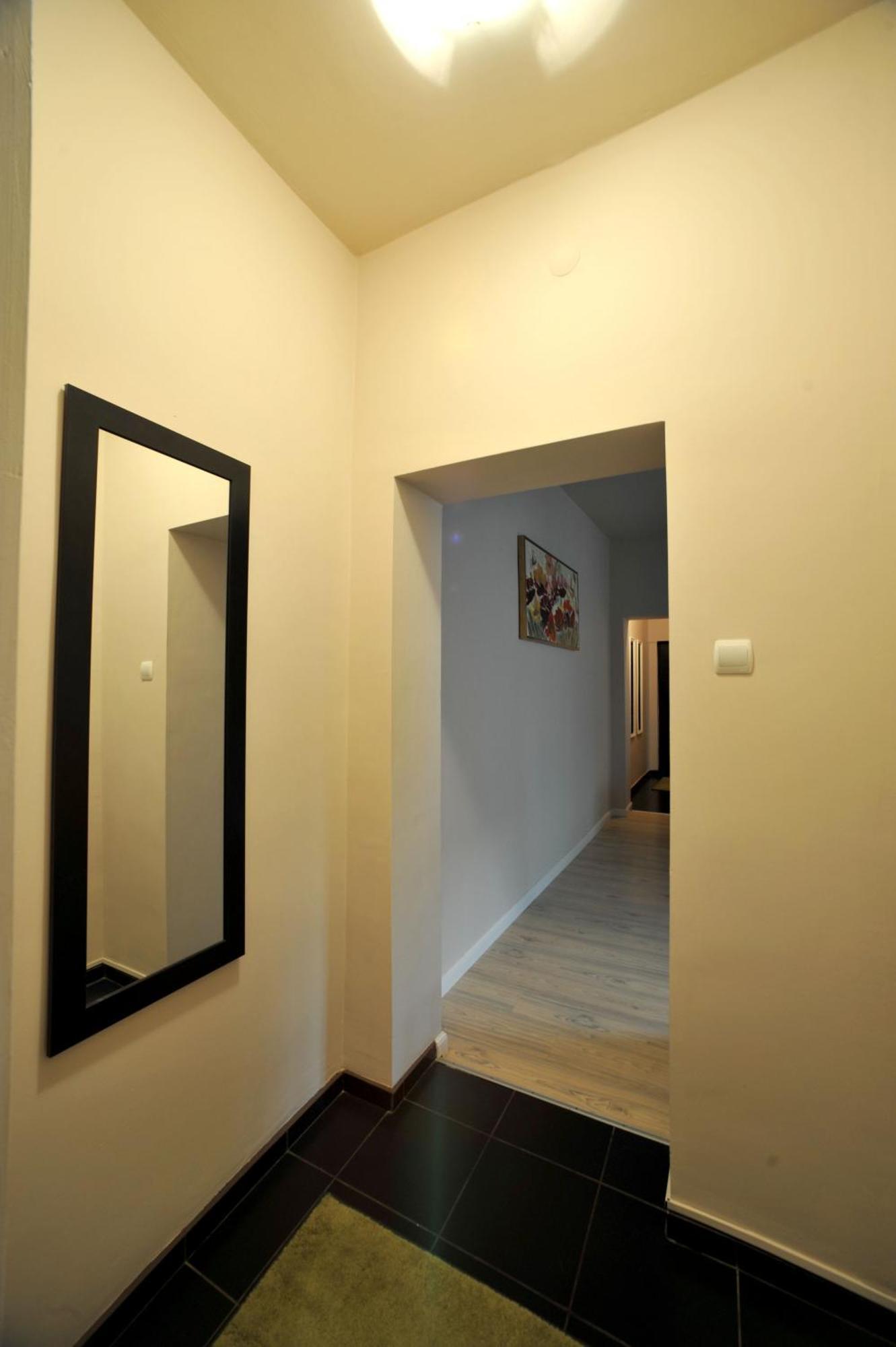 Like Home Brasov Bagian luar foto