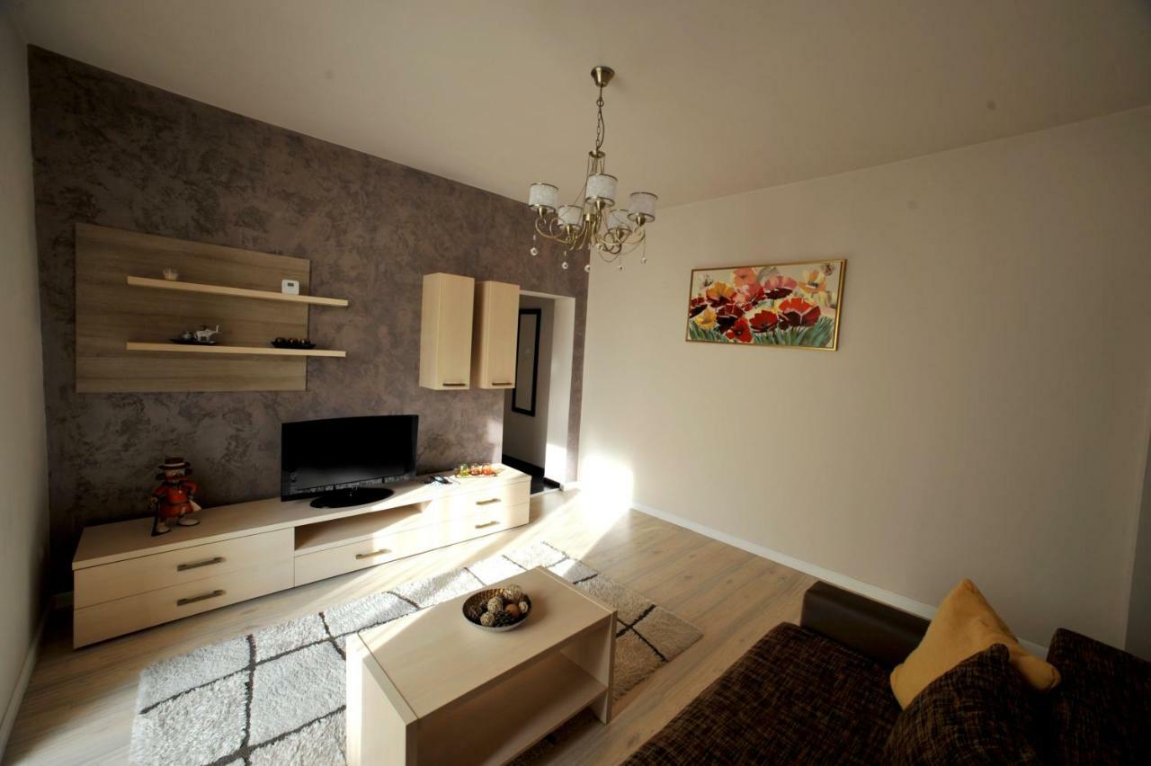 Like Home Brasov Bagian luar foto