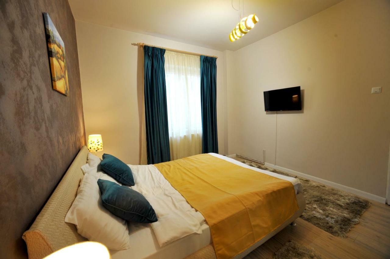 Like Home Brasov Bagian luar foto