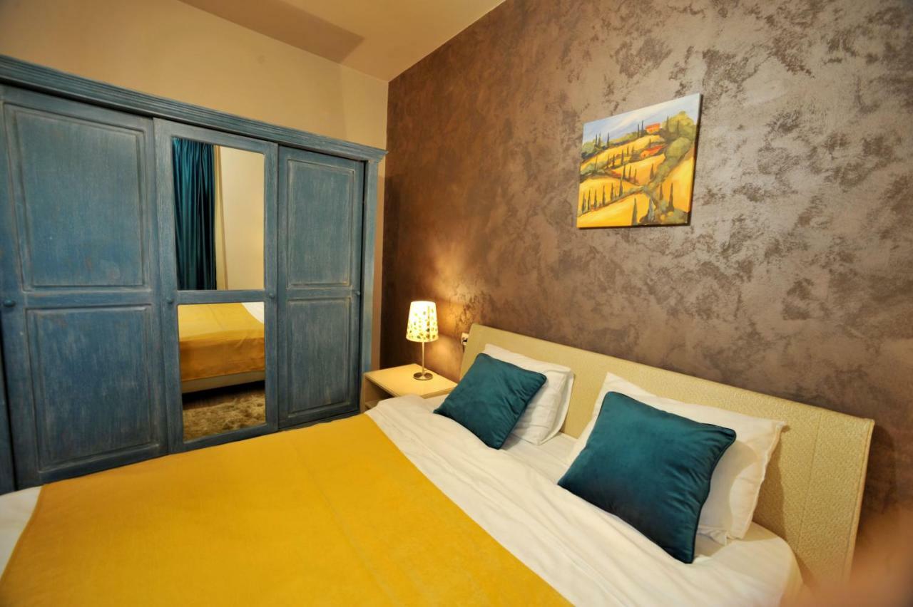 Like Home Brasov Bagian luar foto