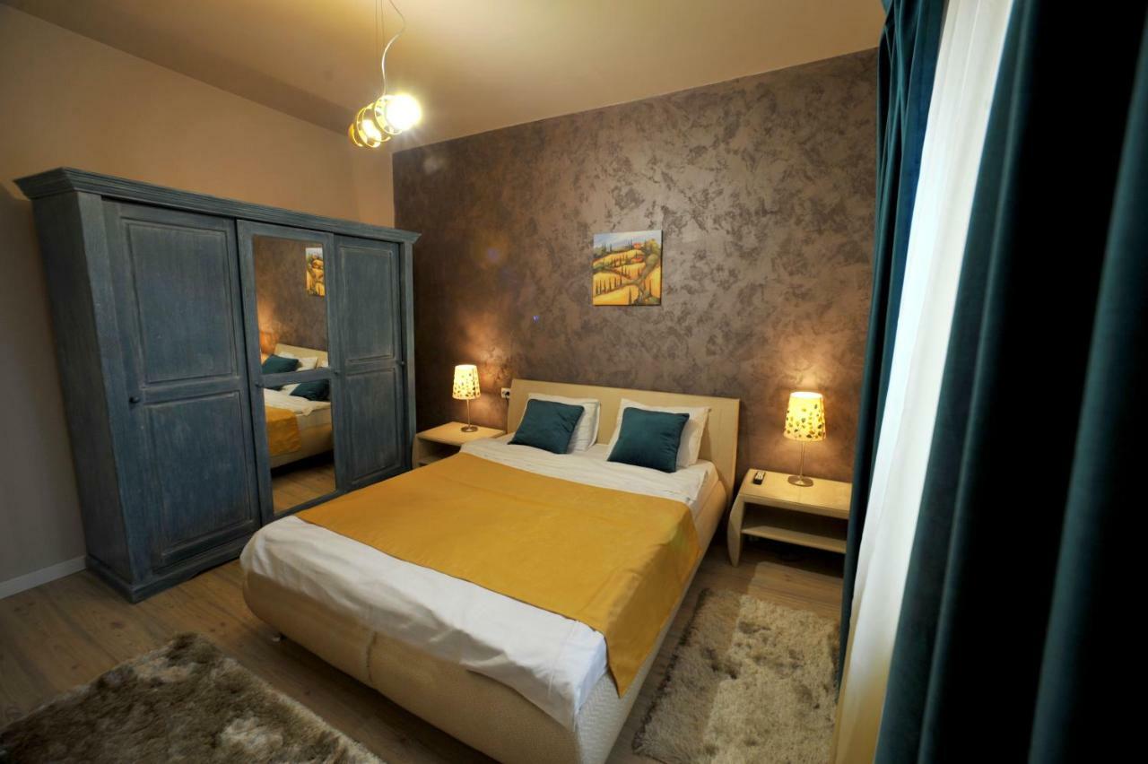 Like Home Brasov Bagian luar foto