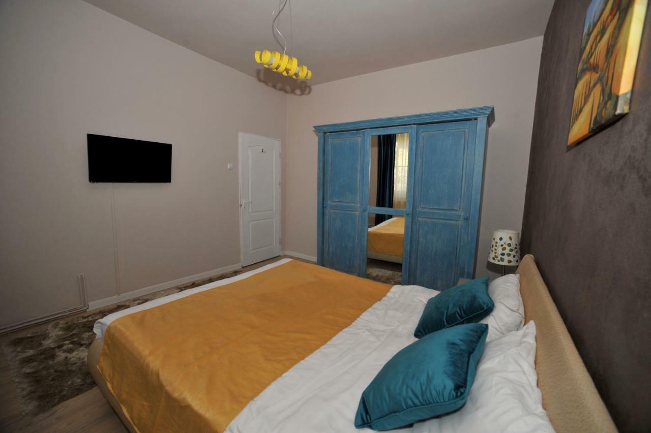 Like Home Brasov Bagian luar foto